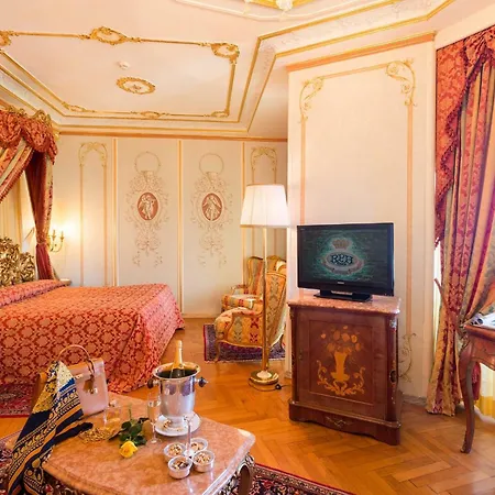 Hotel Regina Palace Stresa Exterior photo