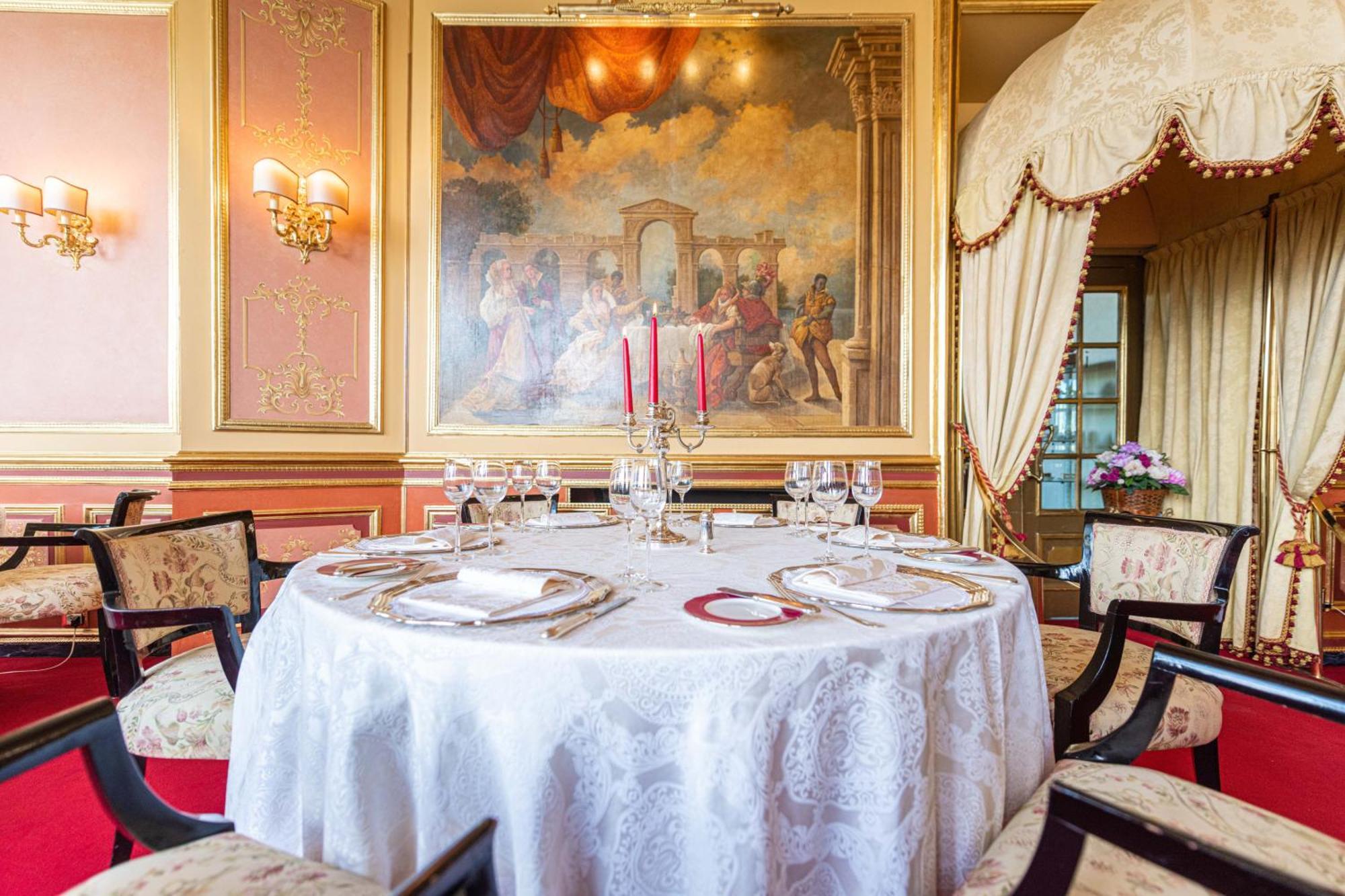 Regina Palace 4*