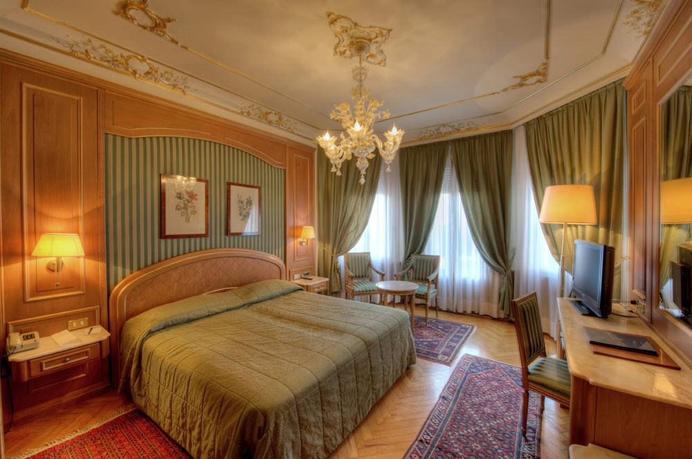 Regina Palace 4* Stresa