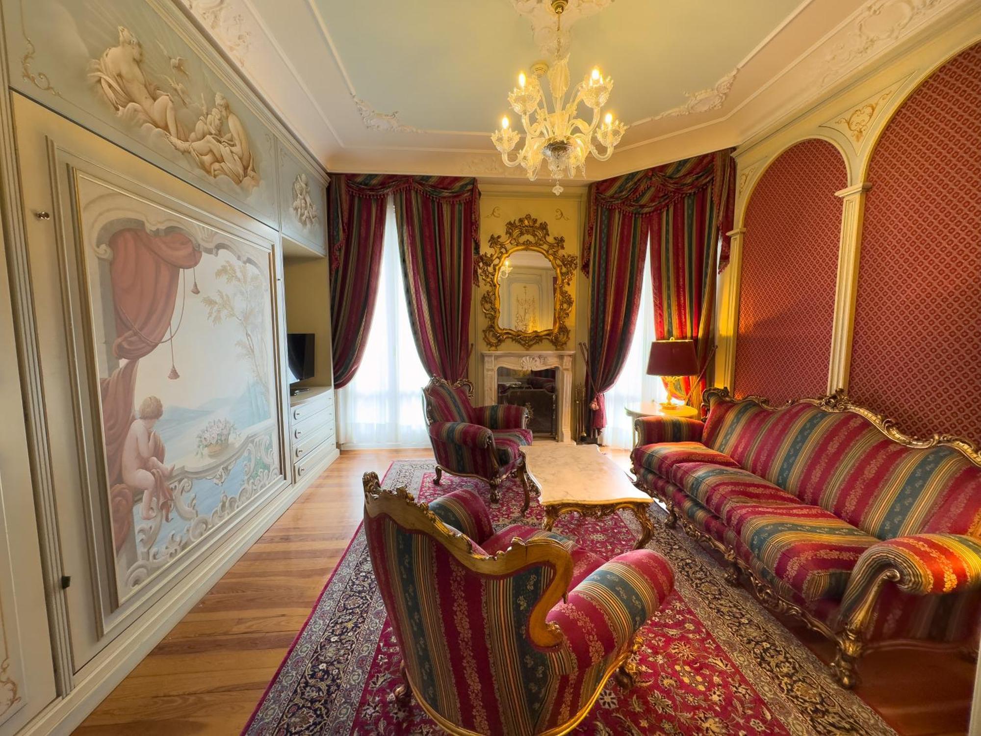 Regina Palace Hotel 4*